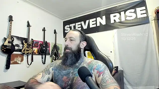 Snapshot of StevenRiseNYC chatting on October 2025 12:15:02 PM StevenRiseNYC online show from October 2025 12:15:02 PM