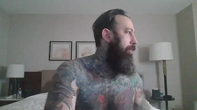 Snapshot of StevenRiseNYC chatting on October 2025 01:18:01 PM StevenRiseNYC online show from October 2025 01:18:01 PM