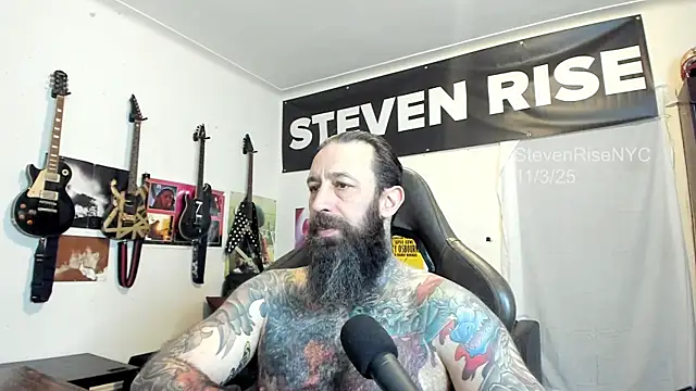 Snapshot of StevenRiseNYC chatting on November 2025 01:23:01 PM StevenRiseNYC online show from November 2025 01:23:01 PM