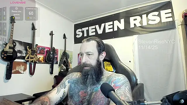 Snapshot of StevenRiseNYC chatting on November 2025 01:43:03 PM StevenRiseNYC online show from November 2025 01:43:03 PM
