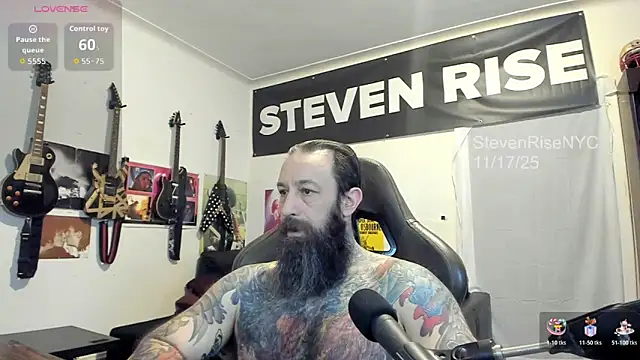 Snapshot of StevenRiseNYC chatting on November 2025 01:39:02 PM StevenRiseNYC online show from November 2025 01:39:02 PM