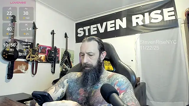 Snapshot of StevenRiseNYC chatting on November 2025 11:54:01 AM StevenRiseNYC online show from November 2025 11:54:01 AM