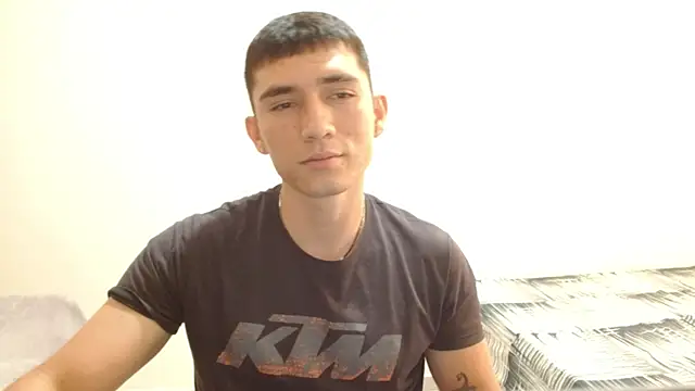 Snapshot of ChicoMaloFfF chatting on May 2026 09:56:02 PM ChicoMaloFfF online show from May 2026 09:56:02 PM