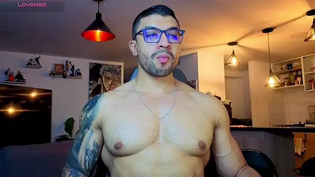Snapshot of Michael_Diamond chatting on May 2026 02:29:01 AM Michael Diamond online show from May 2026 02:29:01 AM