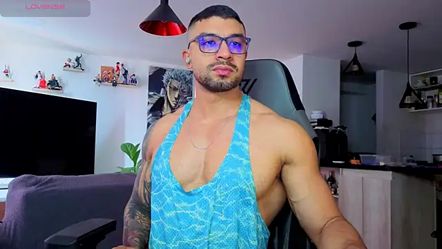 Snapshot of Michael_Diamond chatting on June 2026 04:23:01 PM Michael Diamond online show from June 2026 04:23:01 PM