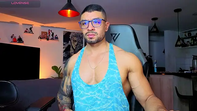 Snapshot of Michael_Diamond chatting on June 2026 01:28:02 AM Michael Diamond online show from June 2026 01:28:02 AM