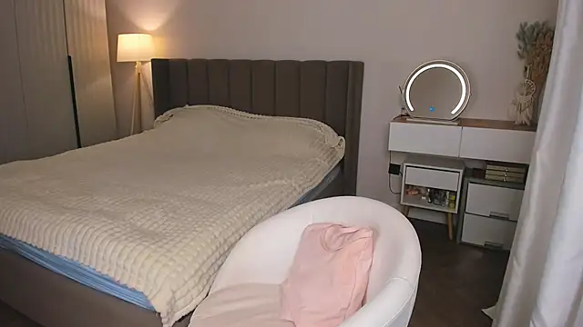 Anni  cute online show from February 2026 01:46:02 AM