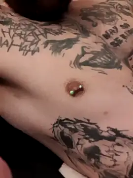 Snapshot of PIercingBoy38 chatting on December 2024 03:12:01 AM PIercingBoy38 online show from December 2024 03:12:01 AM