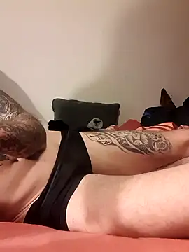 Snapshot of PIercingBoy38 chatting on January 2025 12:54:02 AM PIercingBoy38 online show from January 2025 12:54:02 AM