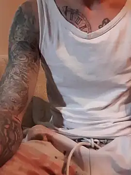 Snapshot of PIercingBoy38 chatting on February 2025 03:10:01 PM PIercingBoy38 online show from February 2025 03:10:01 PM