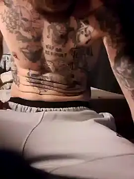 Snapshot of PIercingBoy38 chatting on February 2025 10:07:02 PM PIercingBoy38 online show from February 2025 10:07:02 PM