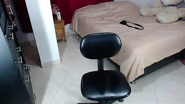 Snapshot of Tiffani_Williams chatting on January 2025 12:33:01 AM Tiffani Williams online show from January 2025 12:33:01 AM