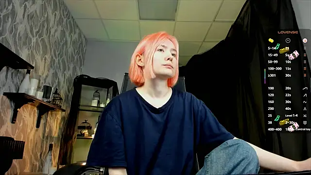 Snapshot of ReiYosimoto chatting on October 2025 11:40:02 AM ReiYosimoto online show from October 2025 11:40:02 AM