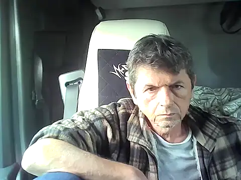 czarek888 online show from October 2025 12:11:01 PM