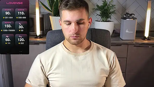 Snapshot of Sweeet__boy chatting on January 2025 09:27:01 AM Sweeet boy online show from January 2025 09:27:01 AM