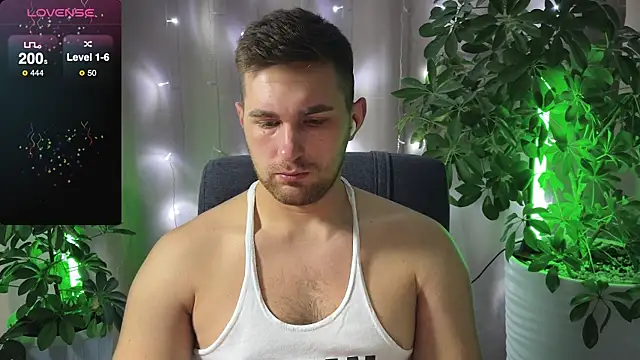 Snapshot of Sweeet__boy chatting on February 2025 06:10:02 AM Sweeet boy online show from February 2025 06:10:02 AM