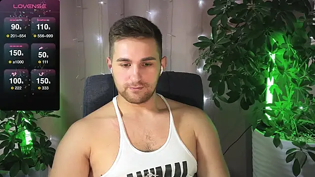 Snapshot of Sweeet__boy chatting on February 2025 09:15:01 AM Sweeet boy online show from February 2025 09:15:01 AM