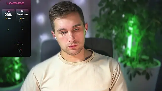 Snapshot of Sweeet__boy chatting on February 2025 04:03:02 AM Sweeet boy online show from February 2025 04:03:02 AM