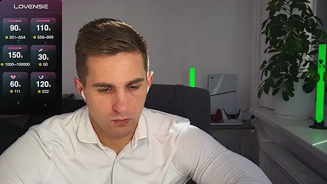 Snapshot of Sweeet__boy chatting on September 2025 12:08:02 PM Sweeet boy online show from September 2025 12:08:02 PM