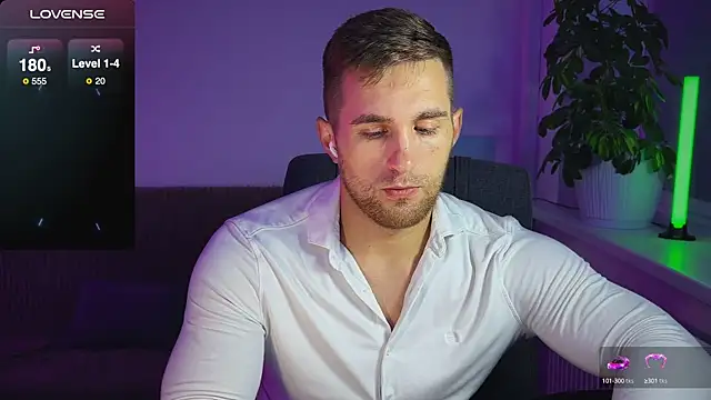 Snapshot of Sweeet__boy chatting on October 2025 09:02:01 PM Sweeet boy online show from October 2025 09:02:01 PM