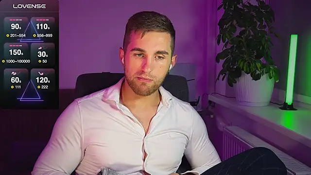 Snapshot of Sweeet__boy chatting on October 2025 08:30:02 PM Sweeet boy online show from October 2025 08:30:02 PM