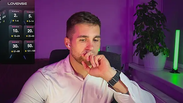 Snapshot of Sweeet__boy chatting on October 2025 11:36:01 PM Sweeet boy online show from October 2025 11:36:01 PM