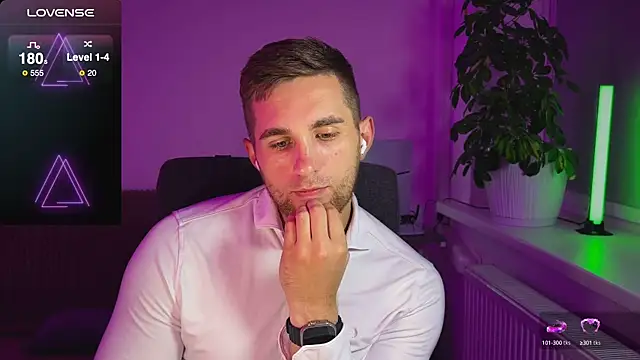 Snapshot of Sweeet__boy chatting on October 2025 03:44:02 PM Sweeet boy online show from October 2025 03:44:02 PM