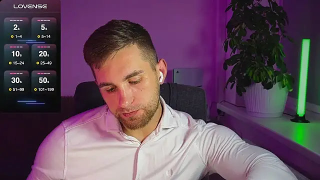 Snapshot of Sweeet__boy chatting on October 2025 09:37:01 PM Sweeet boy online show from October 2025 09:37:01 PM