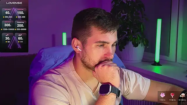 Snapshot of Sweeet__boy chatting on October 2025 05:03:01 PM Sweeet boy online show from October 2025 05:03:01 PM