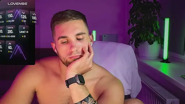 Snapshot of Sweeet__boy chatting on October 2025 12:52:02 AM Sweeet boy online show from October 2025 12:52:02 AM