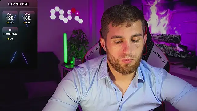 Snapshot of Sweeet__boy chatting on November 2025 05:33:02 PM Sweeet boy online show from November 2025 05:33:02 PM