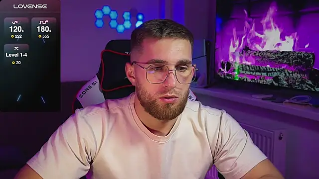 Snapshot of Sweeet__boy chatting on November 2025 08:16:01 PM Sweeet boy online show from November 2025 08:16:01 PM