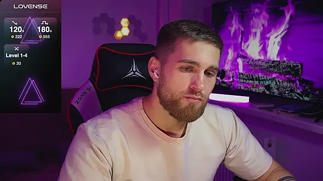 Snapshot of Sweeet__boy chatting on November 2025 09:03:02 PM Sweeet boy online show from November 2025 09:03:02 PM