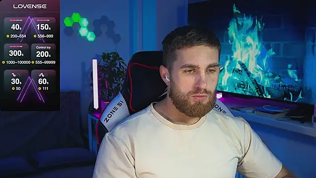 Snapshot of Sweeet__boy chatting on December 2025 02:33:02 PM Sweeet boy online show from December 2025 02:33:02 PM