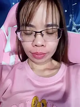 Snapshot of __Mai-love19__ chatting on February 2025 12:01:02 PM Mai-love19 online show from February 2025 12:01:02 PM