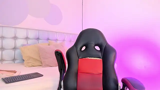 Snapshot of pervert_lizza chatting on February 2025 11:55:01 AM pervert lizza online show from February 2025 11:55:01 AM