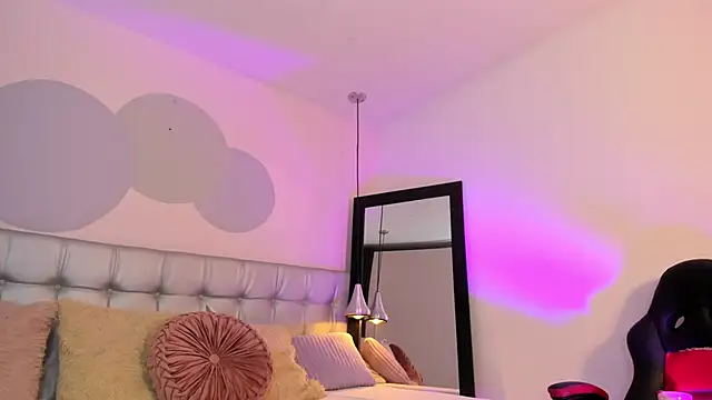 Snapshot of pervert_lizza chatting on March 2025 06:07:01 PM pervert lizza online show from March 2025 06:07:01 PM