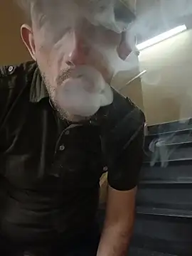 afTerparTycloudz online show from October 2025 11:12:02 AM