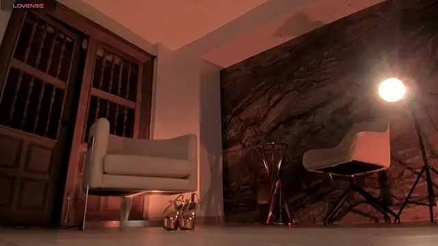 Snapshot of AmyArmstrong chatting on March 2025 04:16:02 AM AmyArmstrong online show from March 2025 04:16:02 AM