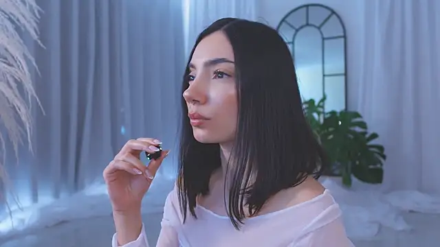 Snapshot of AmyArmstrong chatting on November 2025 09:35:02 PM AmyArmstrong online show from November 2025 09:35:02 PM