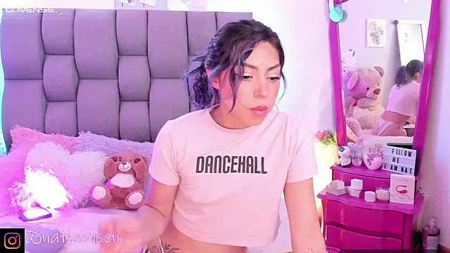 natalie jaensen online show from December 2024 08:27:01 PM