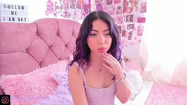 natalie jaensen online show from December 2024 05:53:02 PM