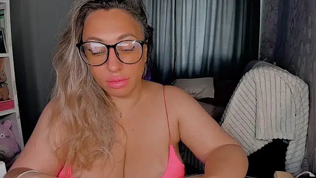 CumOnMy Tits online show from October 2025 01:38:01 AM