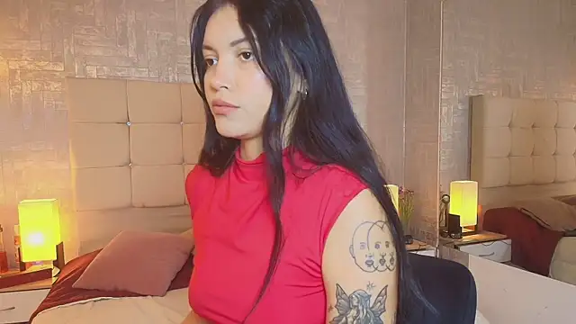 Snapshot of Baby_Venuss chatting on March 2025 06:37:02 AM Baby Venuss online show from March 2025 06:37:02 AM