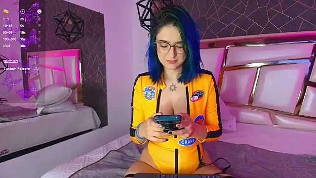 Annie Swan online show from February 2025 12:31:01 PM