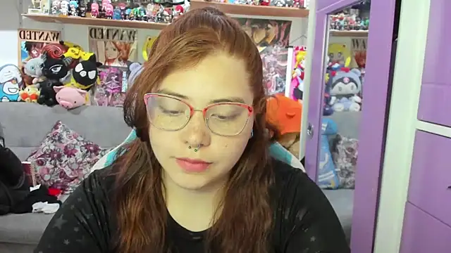 Snapshot of soficammy chatting on November 2025 10:04:02 PM soficammy online show from November 2025 10:04:02 PM