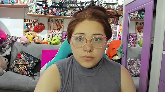 Snapshot of soficammy chatting on December 2025 09:45:02 PM soficammy online show from December 2025 09:45:02 PM