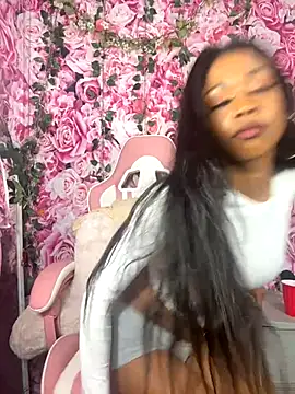 mismialove online show from October 2025 03:53:02 AM