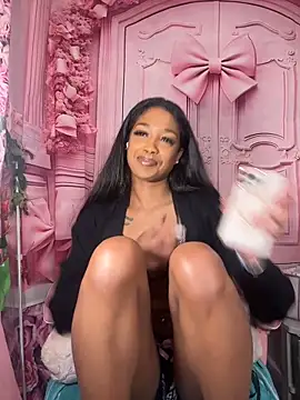 mismialove online show from February 2026 07:18:01 AM