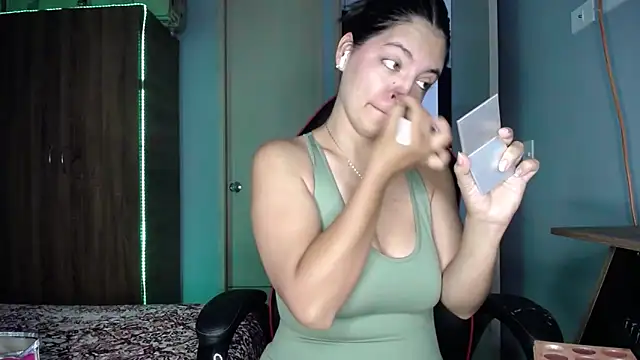 susan smith18 online show from December 2025 04:01:02 PM